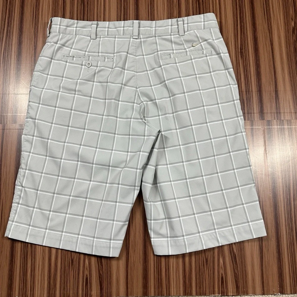 Nike Golf Performance Shorts Mens Size 36 Gray-Tan Plaid 12.5